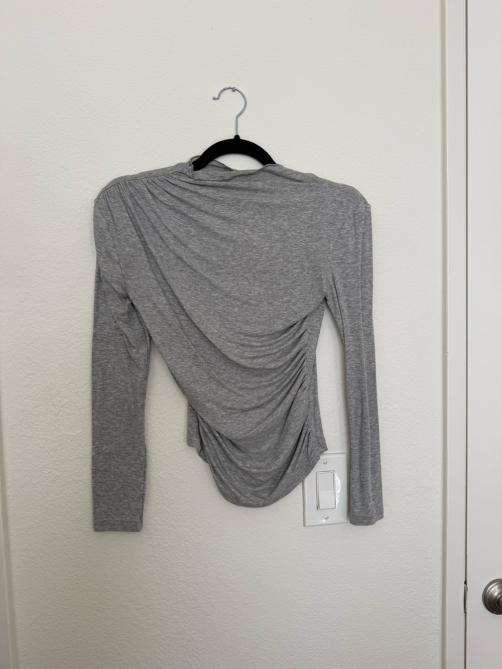 Commense Ruched Long Sleeve - Picture 2 of 8